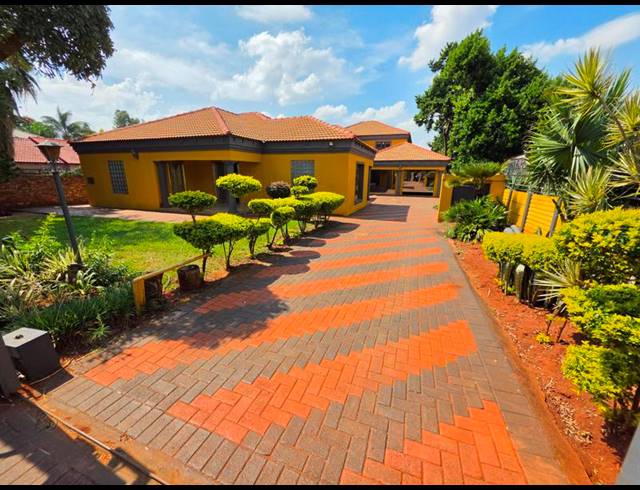 5 BEDROOM PROPERTY TO RENT IN THE ORCHARDS